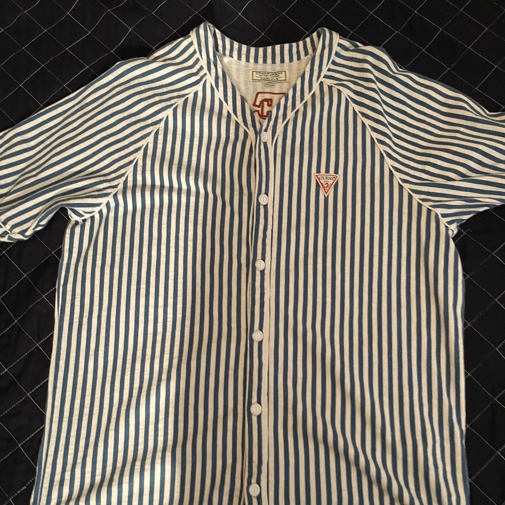 guess shirt